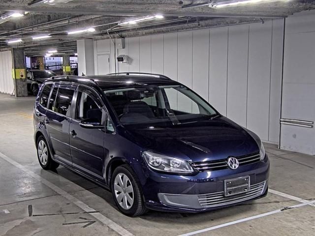 803 Volkswagen Golf touran 1TCAV 2012 г. (ZIP Osaka)